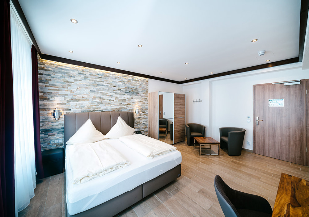 komfort-familienzimmer-mit-verbindungstuer-001